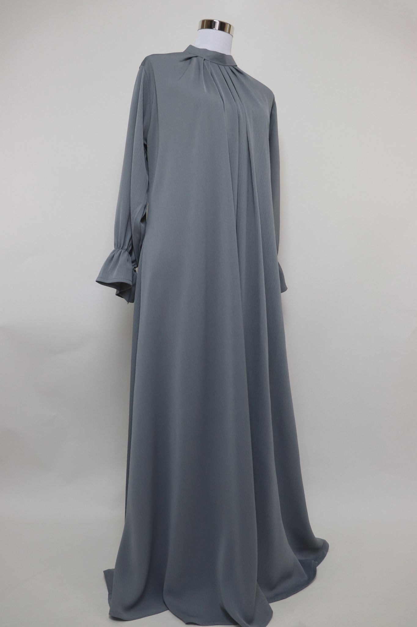 Closed Semi Flare Crinkle Abaya - Smoked Gray