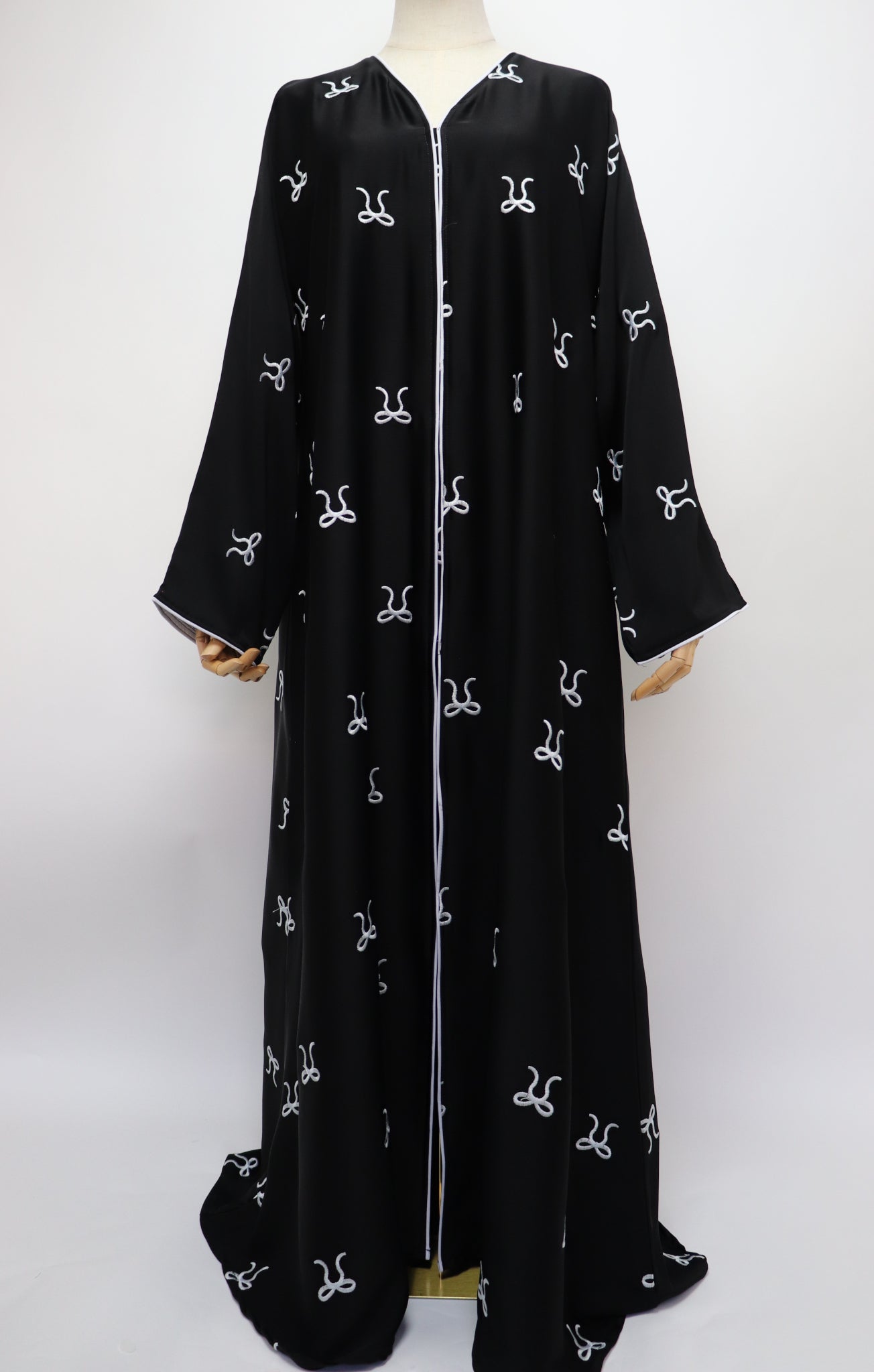 Open Bow Embroidery Crinkle Abaya - Black / White