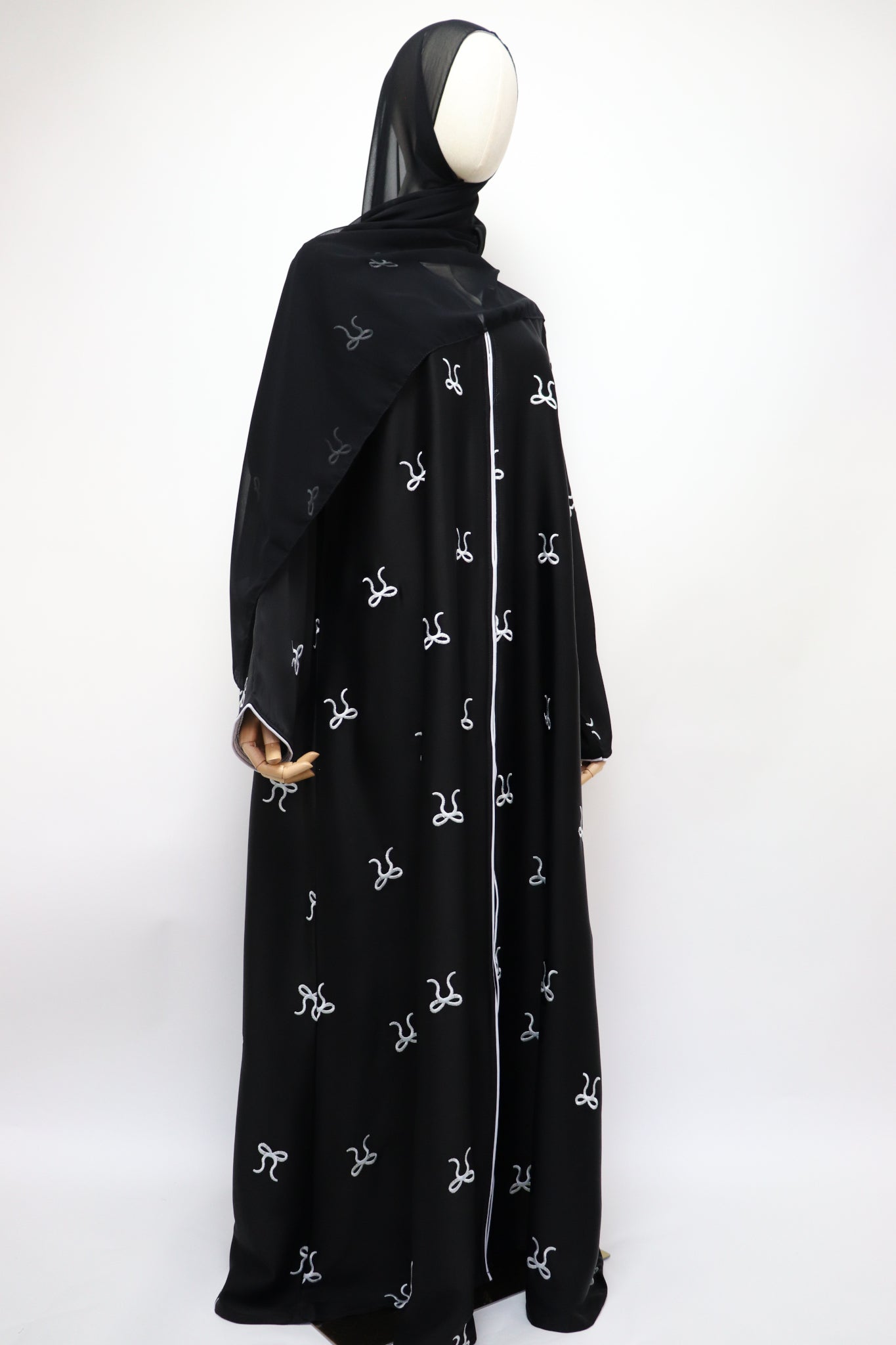 Open Bow Embroidery Crinkle Abaya - Black / White