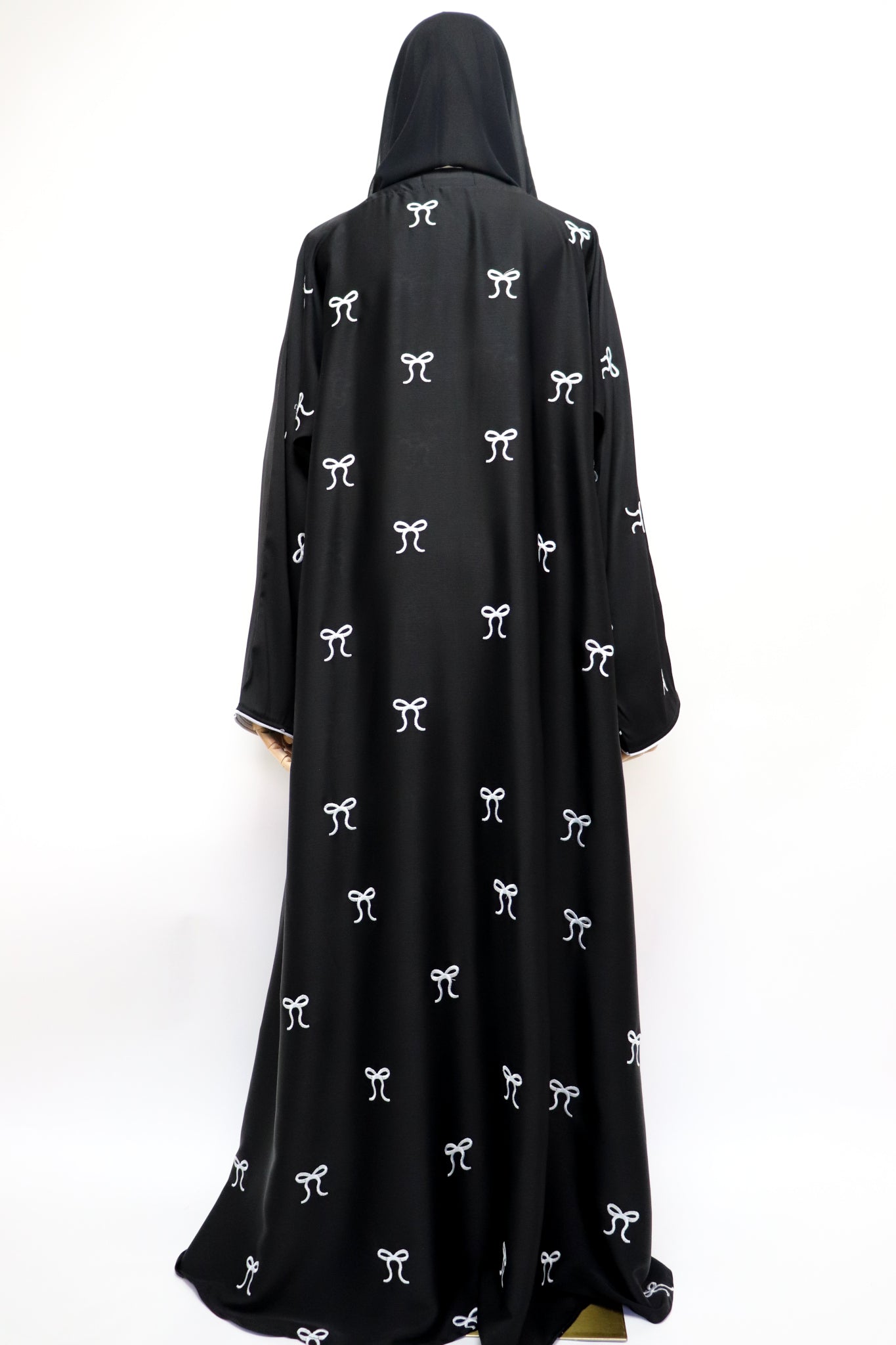 Open Bow Embroidery Crinkle Abaya - Black / White