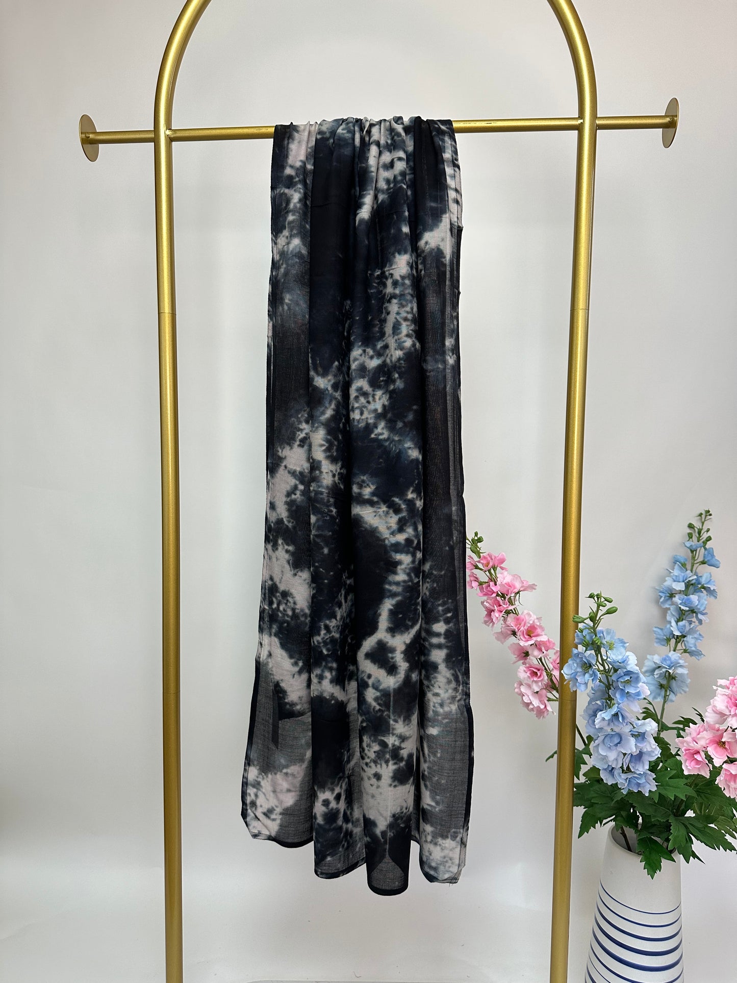 Tie Dye Maxi Modal Hijab - Black Gray