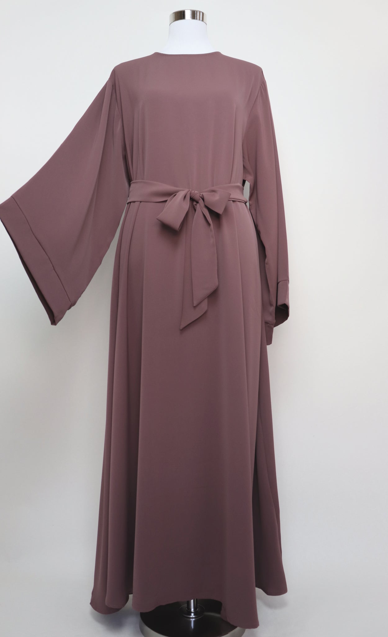 Classic Closed Flare Abaya Wide Sleeves - Mauve